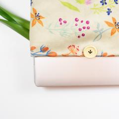 Husa pentru Laptop - Little Flower - Nature, 14-15 inch thumbnail